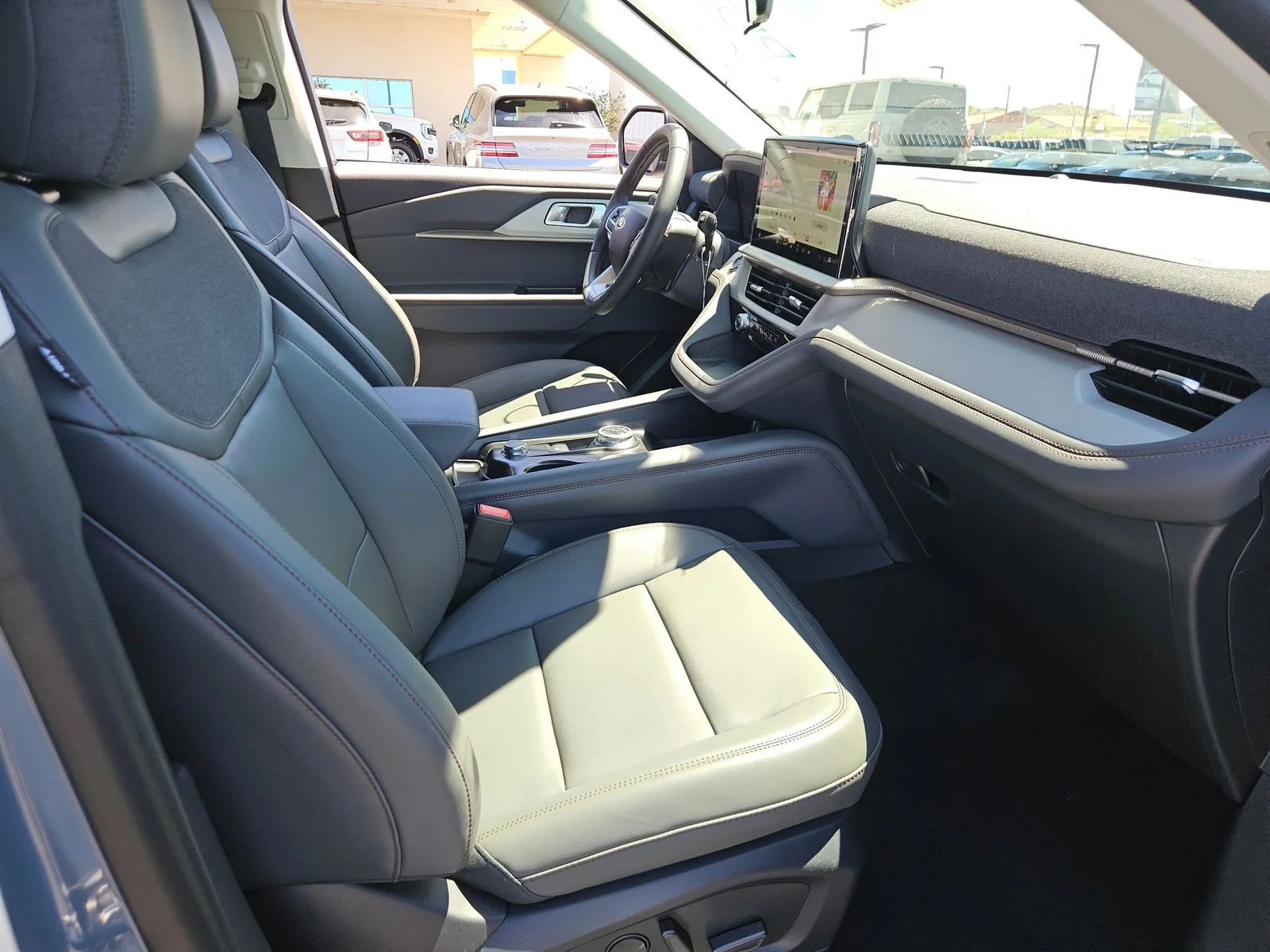 New 2026 Vapor Blue Metallic Ford Active image 26