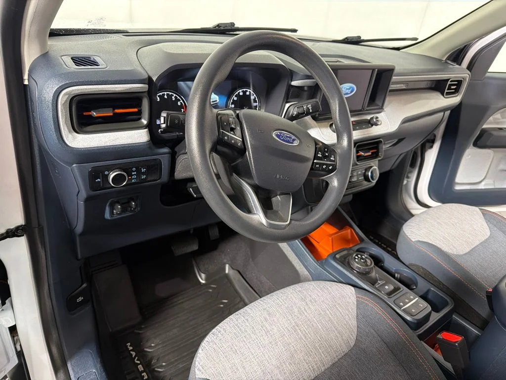 Used 2024 White Ford XLT image 9