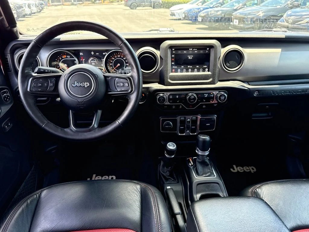 Used 2021  Jeep Unlimited Willys image 31