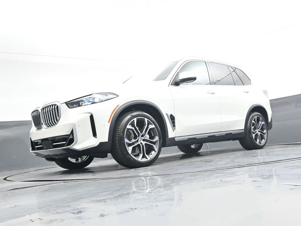 Used 2026 Alpine White BMW xDrive40i image 33