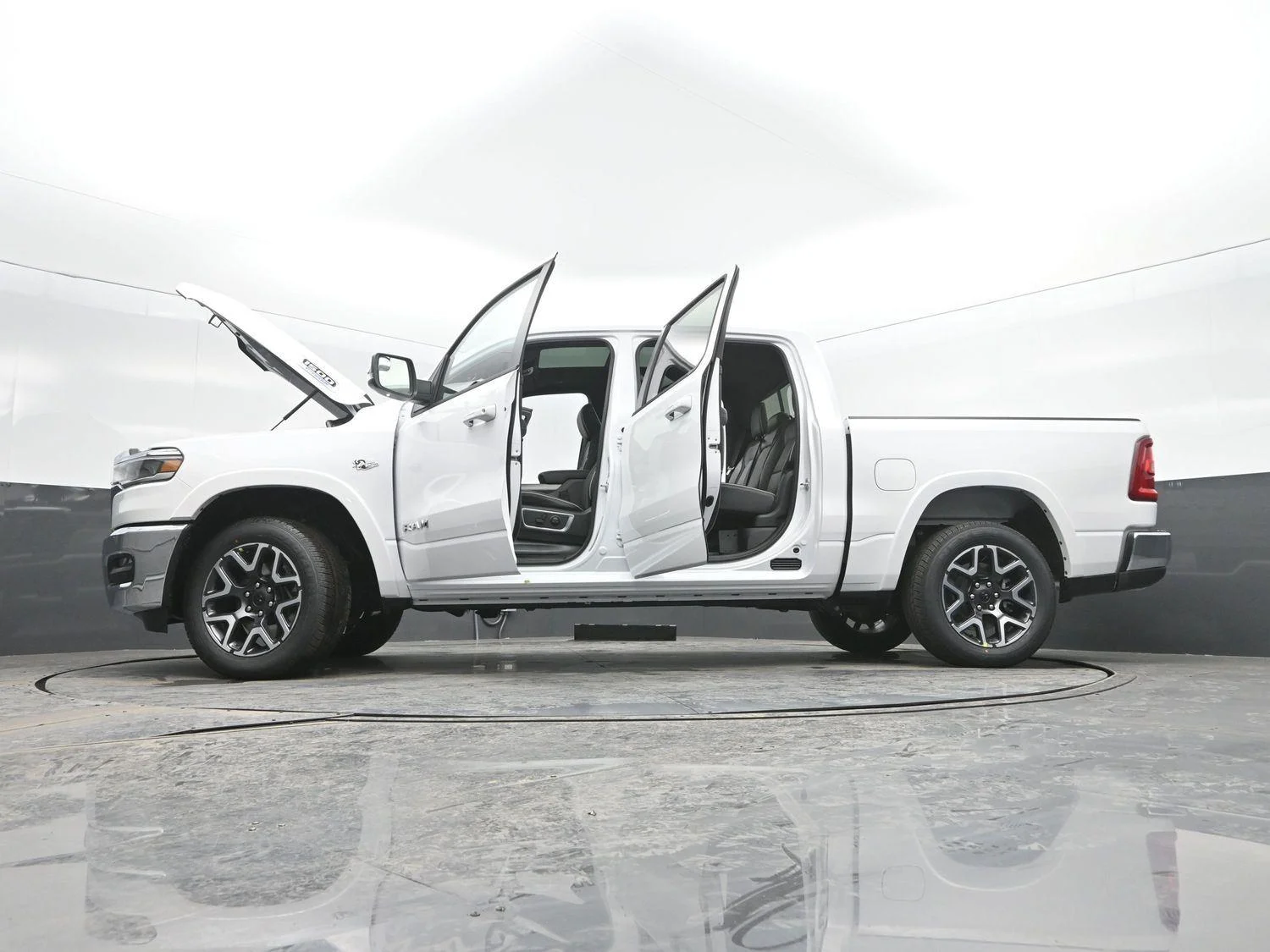 New 2026 Ivory White Tri-Coat Pearl-Coat Exterior Paint RAM Laramie image 55
