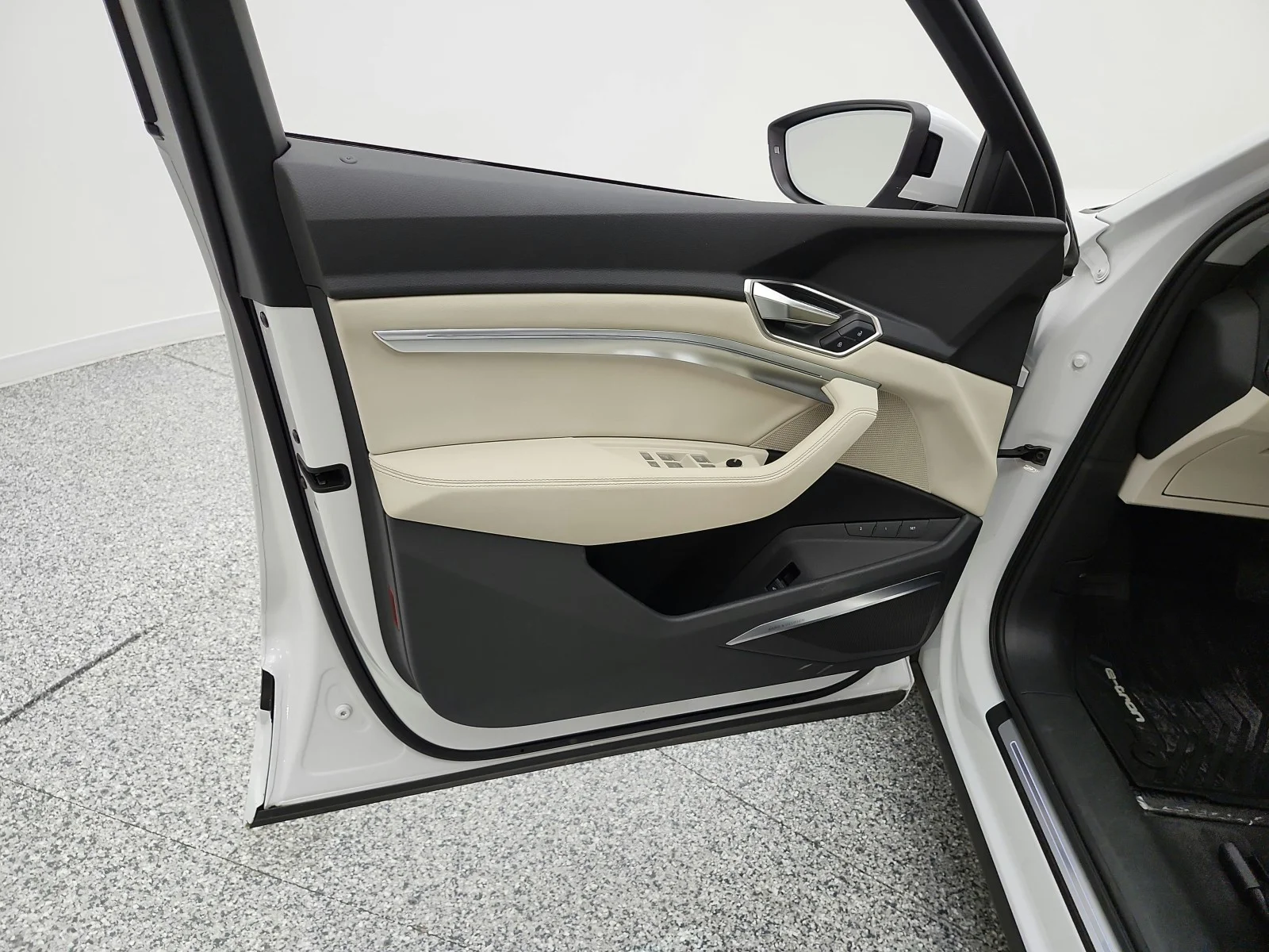 Used 2024 Glacier White Metallic Audi Premium Plus quattro image 14