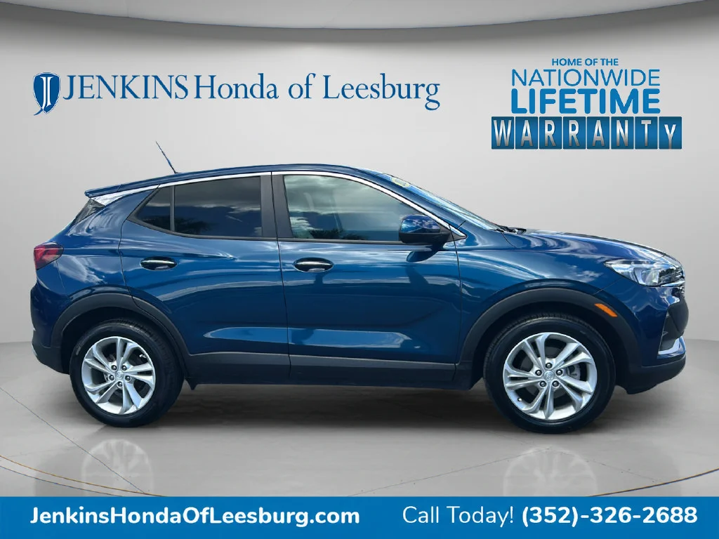 Used 2020 Blue Buick Preferred image 2