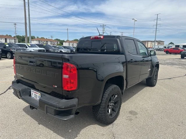 Used 2022 Black Chevrolet Z71 image 4