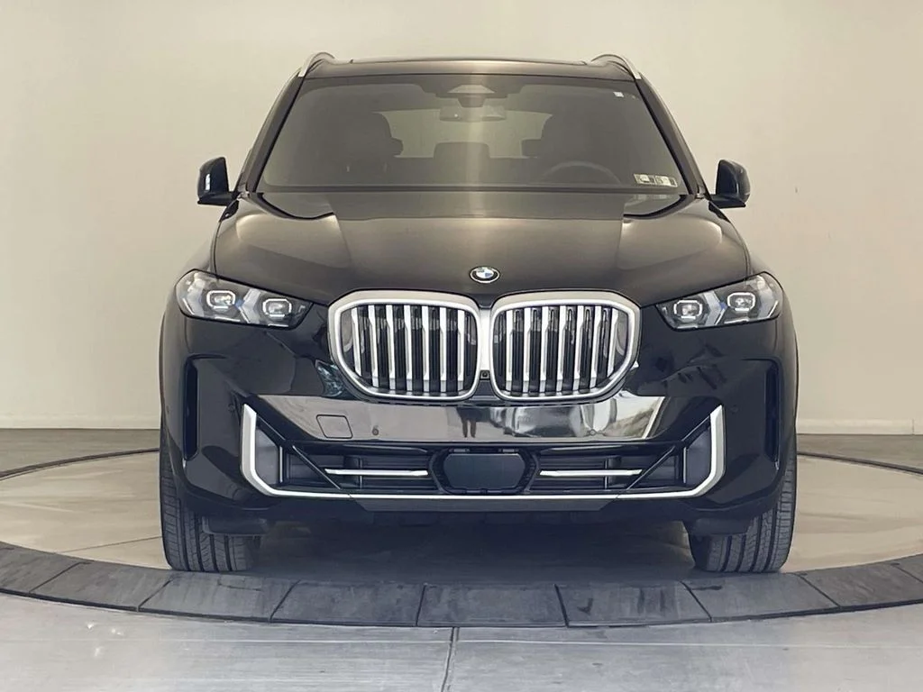 Certified Used 2026 Black BMW xDrive40i image 10
