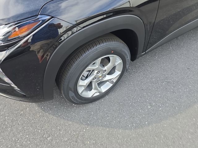 2026 Chevrolet Trax LS - Photo 9