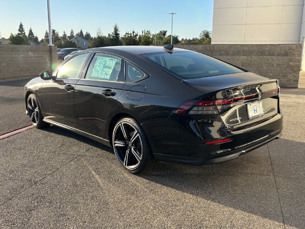 New 2026 Crystal Black Pearl Honda SE image 7