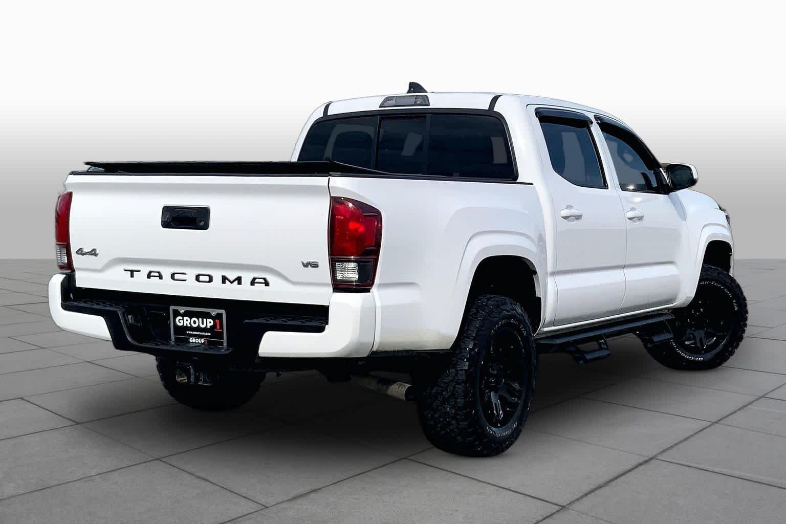 Used 2021 Super White Toyota SR image 13