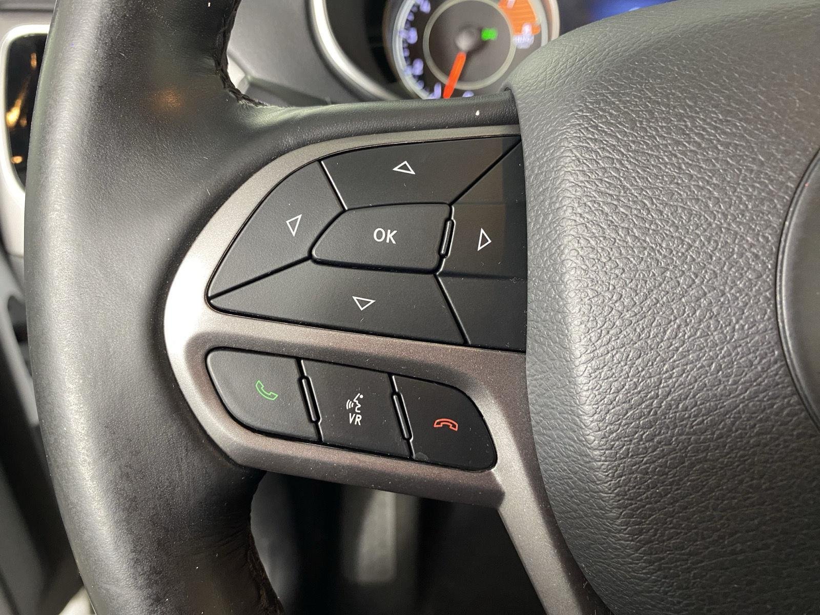 Used 2019 Bright White Clearcoat Jeep Limited image 16