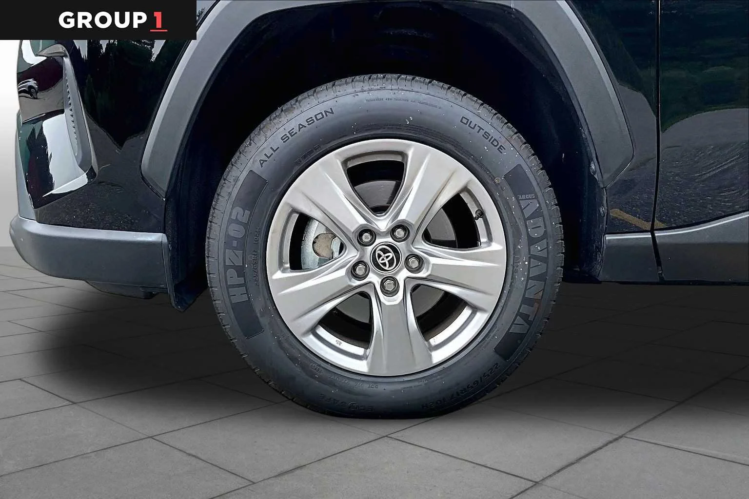 Used 2025 Midnight Black Metallic Toyota XLE image 11