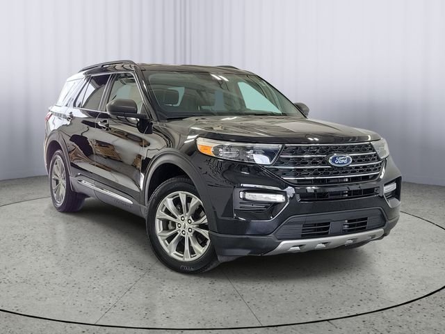 2023 Ford Explorer XLT 4WD's photo
