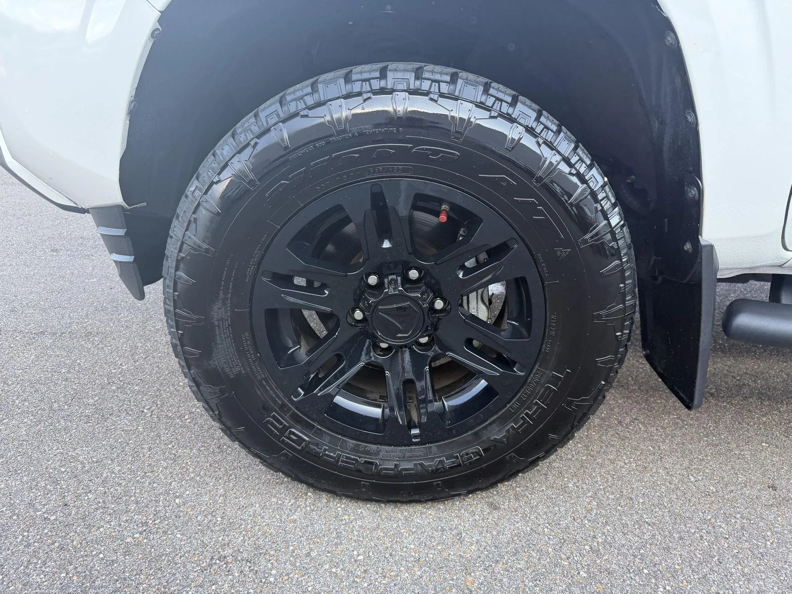 Used 2022 White Toyota SR image 25