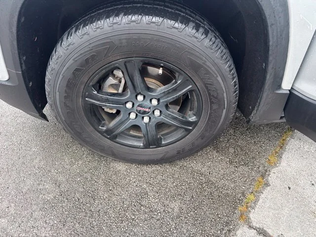Used 2020 Silver GMC AT4 image 18