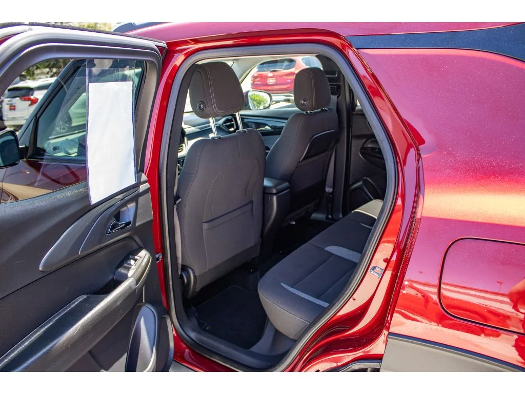 Used 2025 Crimson Metallic Chevrolet LT image 14