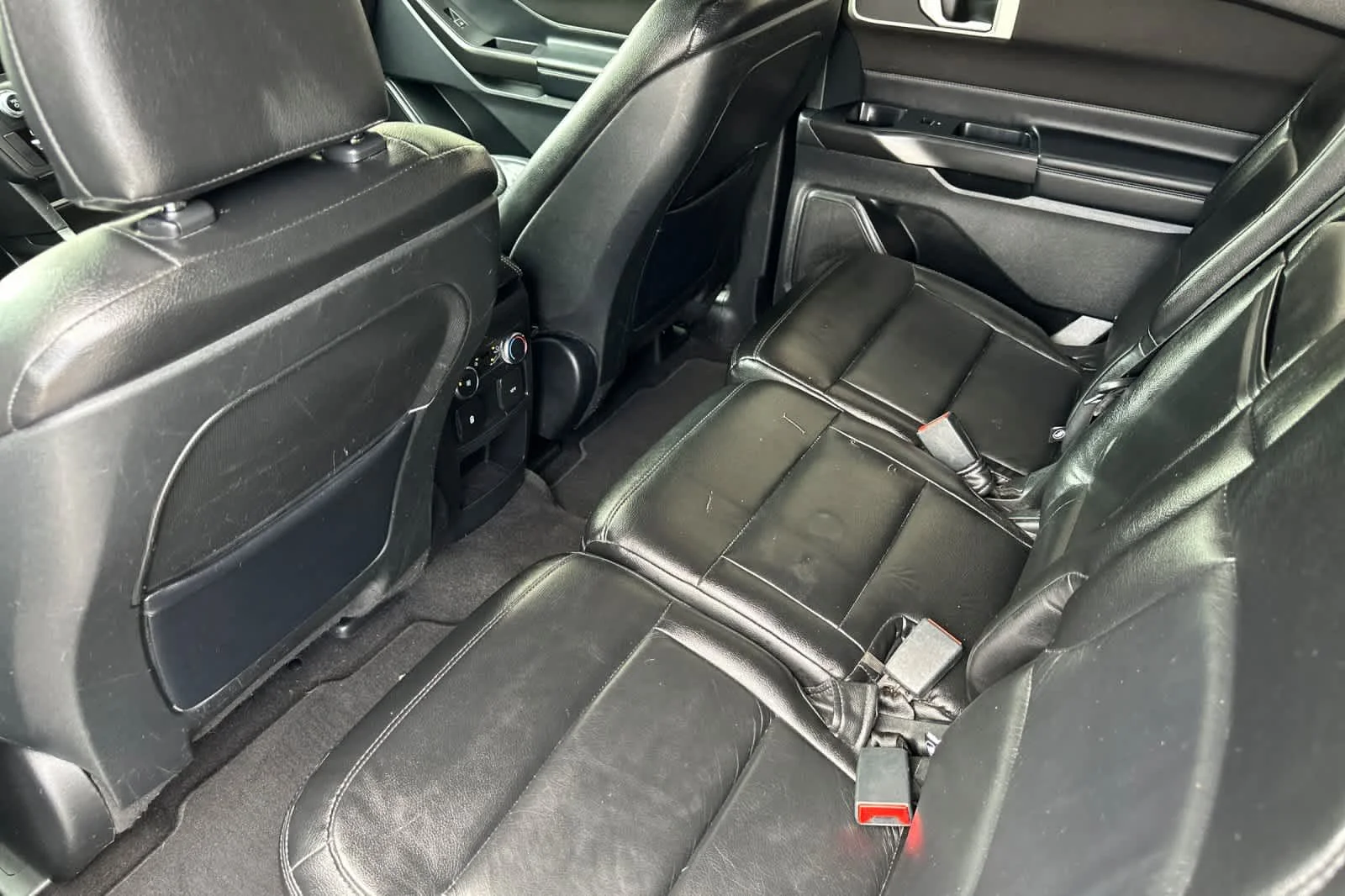 Used 2020 Oxford White Ford XLT image 4