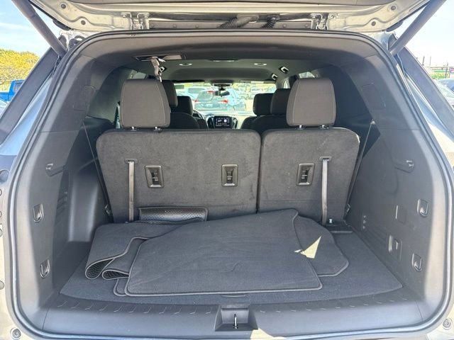 Used 2023 Gray Chevrolet LT image 31