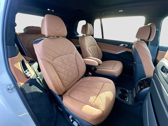 New 2027 White BMW xDrive40i image 22
