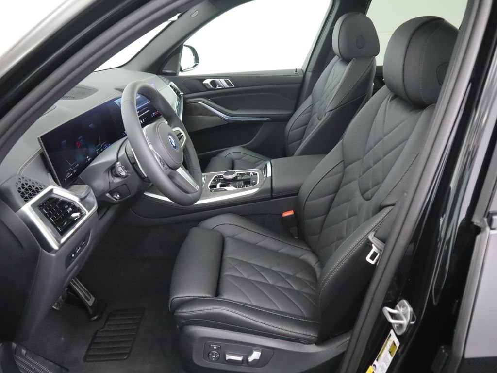 Used 2026 Black Sapphire Metallic BMW xDrive50e image 21