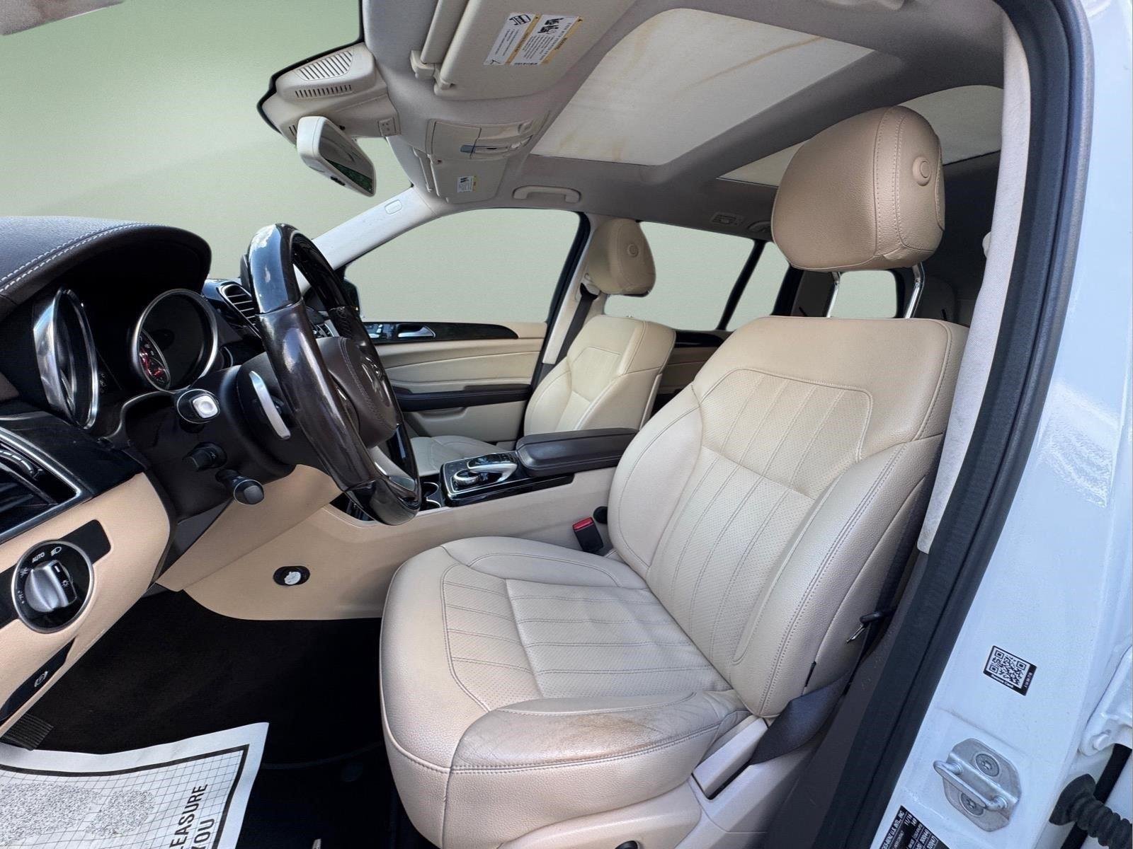 Used 2017  MERCEDES-BENZ TRUCK  image 22