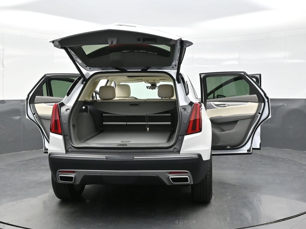 New 2026 Crystal White Tricoat Cadillac Premium Luxury image 39