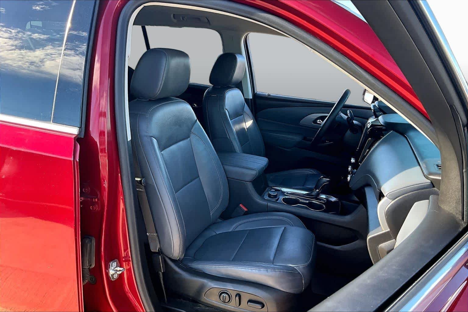 Used 2020 Cajun Red Tintcoat Chevrolet LT Leather image 8