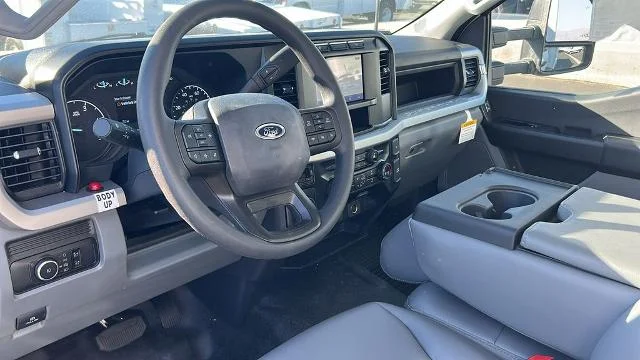 2024 Ford F-450 Super Duty Chassis Cab XL - Photo 21