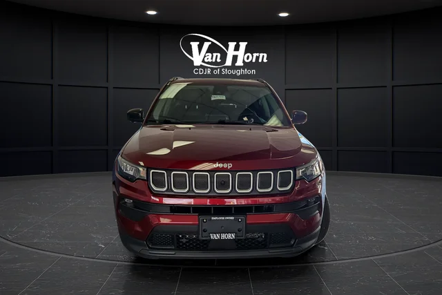 Used 2022 Jeep Compass Latitude with VIN 3C4NJDBB0NT133442 for sale in Stoughton, WI