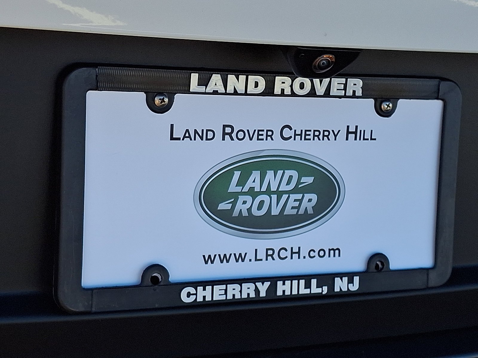 New 2027 Fuji White Land Rover SE image 15