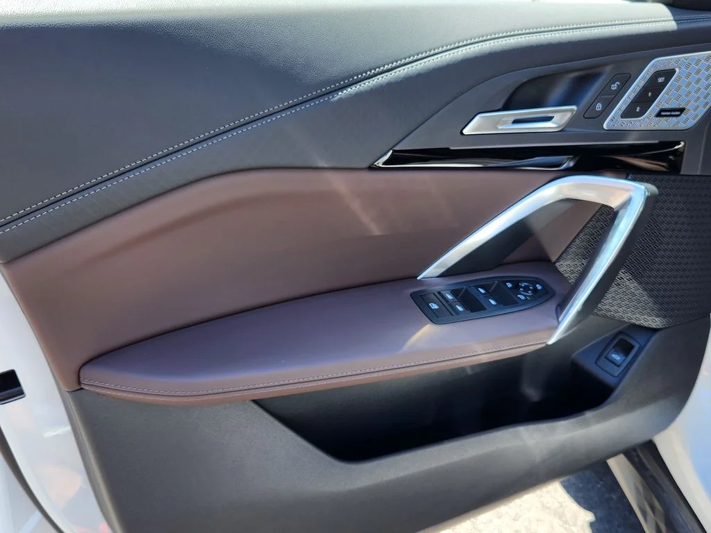 2025 BMW X2 28i - Photo 6