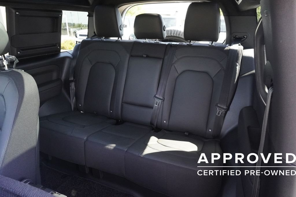 Certified Used 2026 White Land Rover V8 image 21