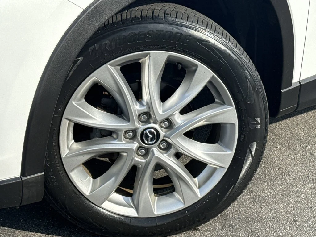 Used 2015 White Mazda Grand Touring image 10