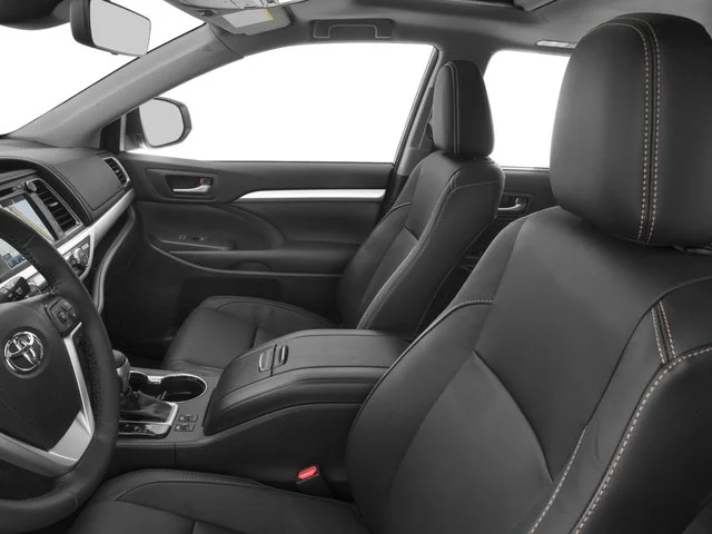 Used 2017 Predawn Gray Mica Toyota XLE image 9