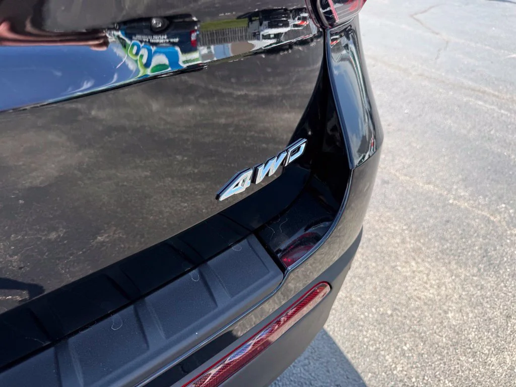 New 2026 Black Ford Active image 37