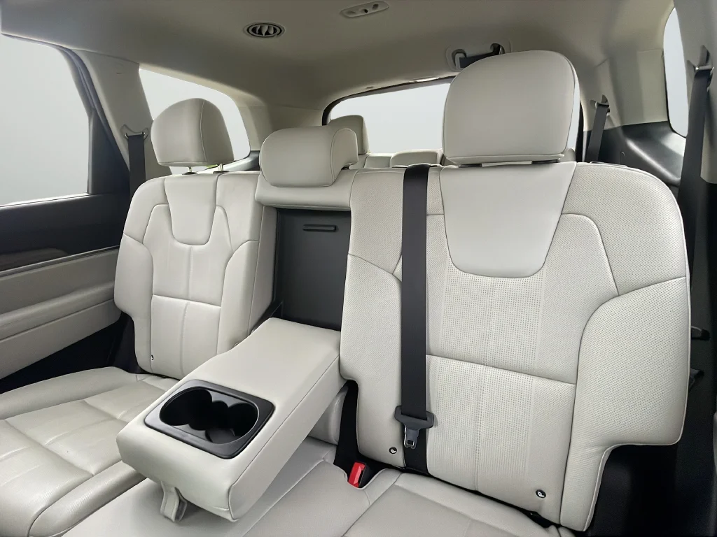 Used 2022 Gray Kia EX image 41