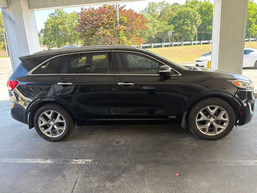Used 2016 Black Kia SX image 3