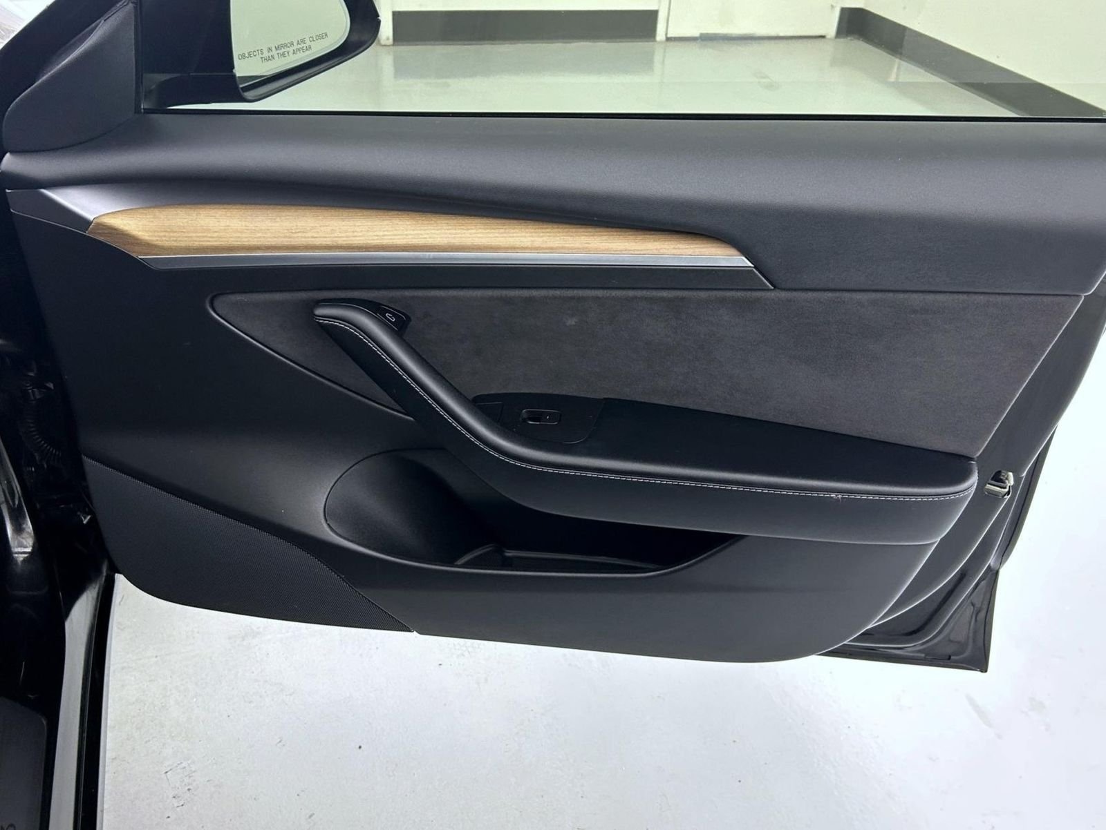 Used 2021 Black Tesla Standard Range Plus image 16
