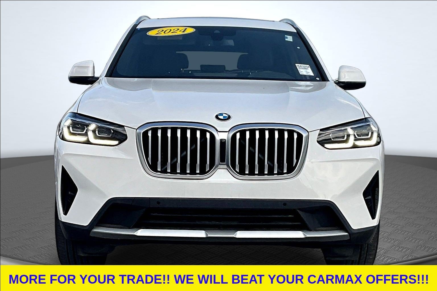 Used 2024 White BMW xDrive30i image 2