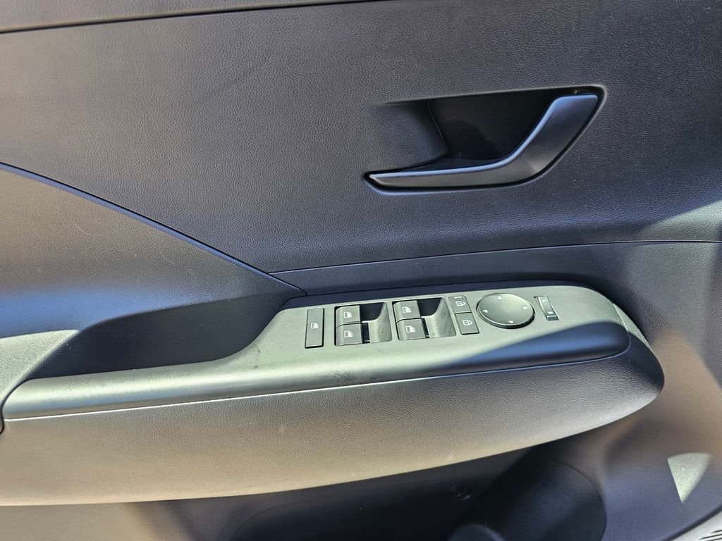 2024 Hyundai Kona EV SEL - Photo 23