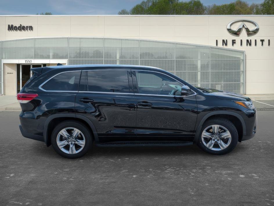 Used 2019 Midnight Black Metallic Toyota Limited image 3