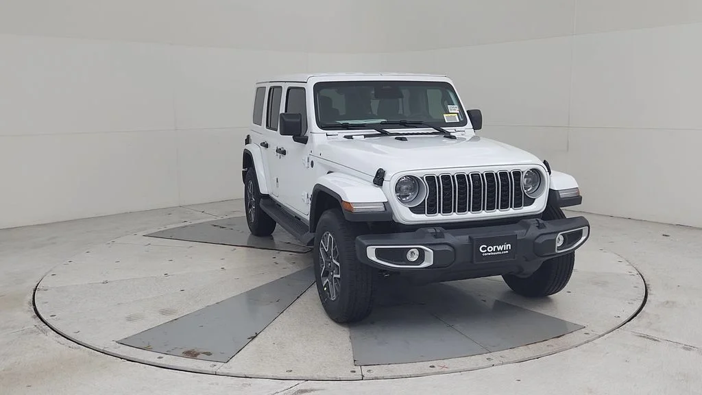New 2026 Bright White Clear-Coat Exterior Paint Jeep Sahara image 4