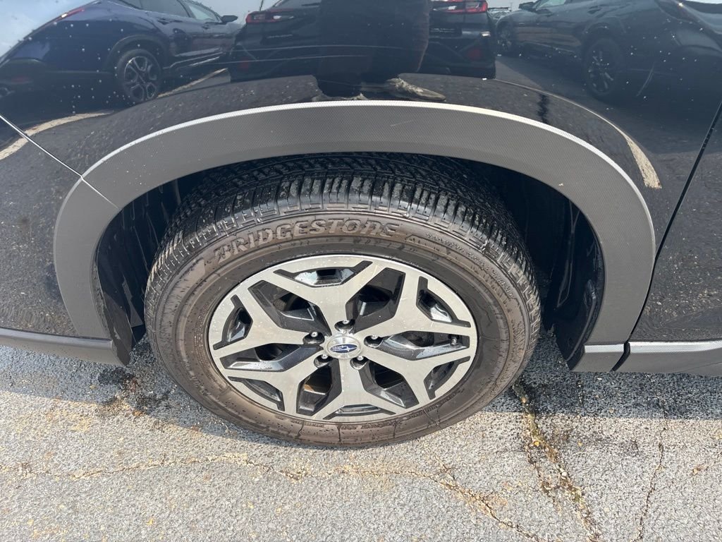 Used 2023 Black Subaru Premium image 7
