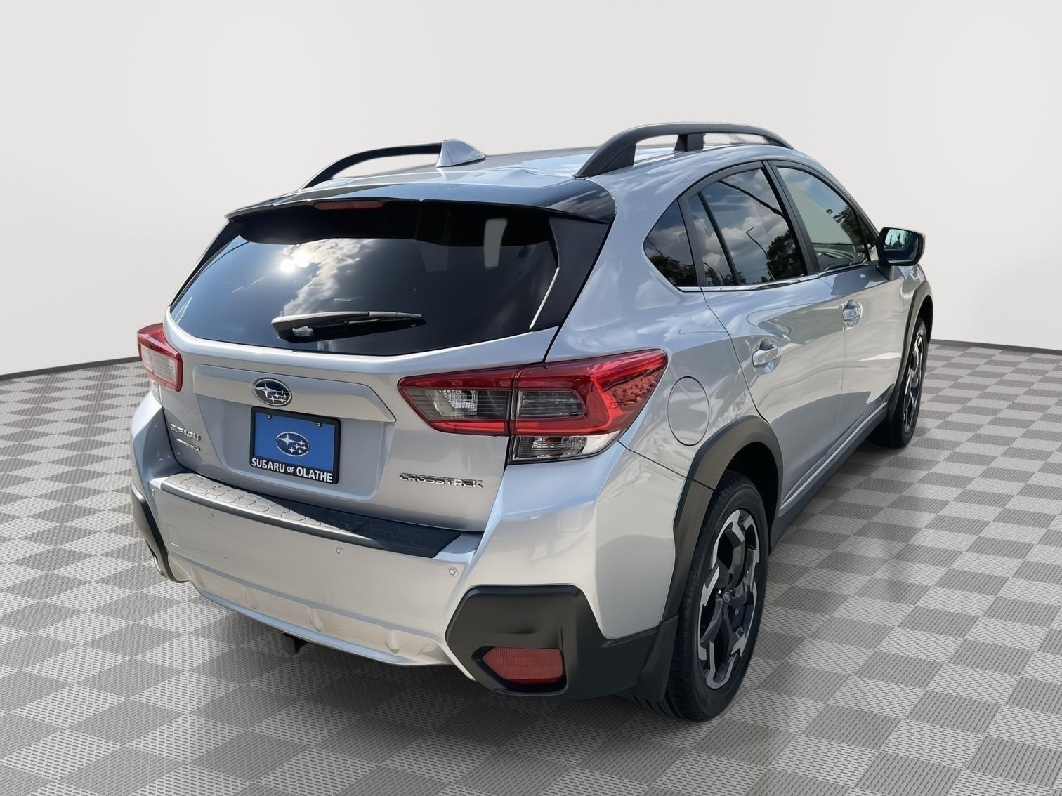 Certified Used 2023 Ice Silver Metallic Subaru Limited image 15
