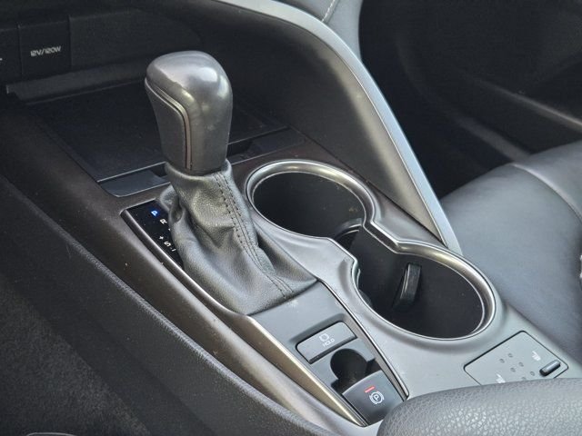Used 2021 White Toyota SE image 20