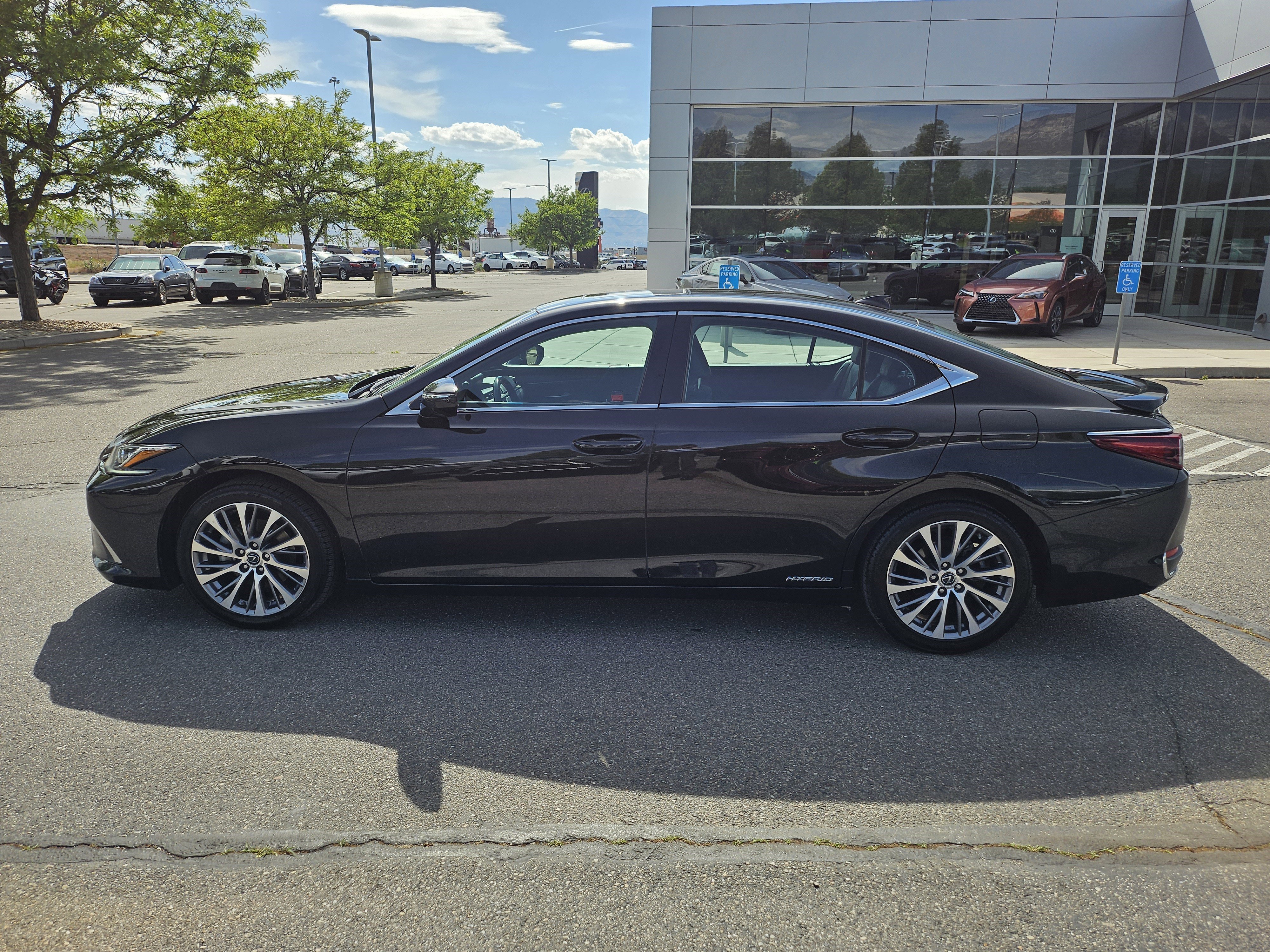 Used 2021 Black Lexus 300h image 9