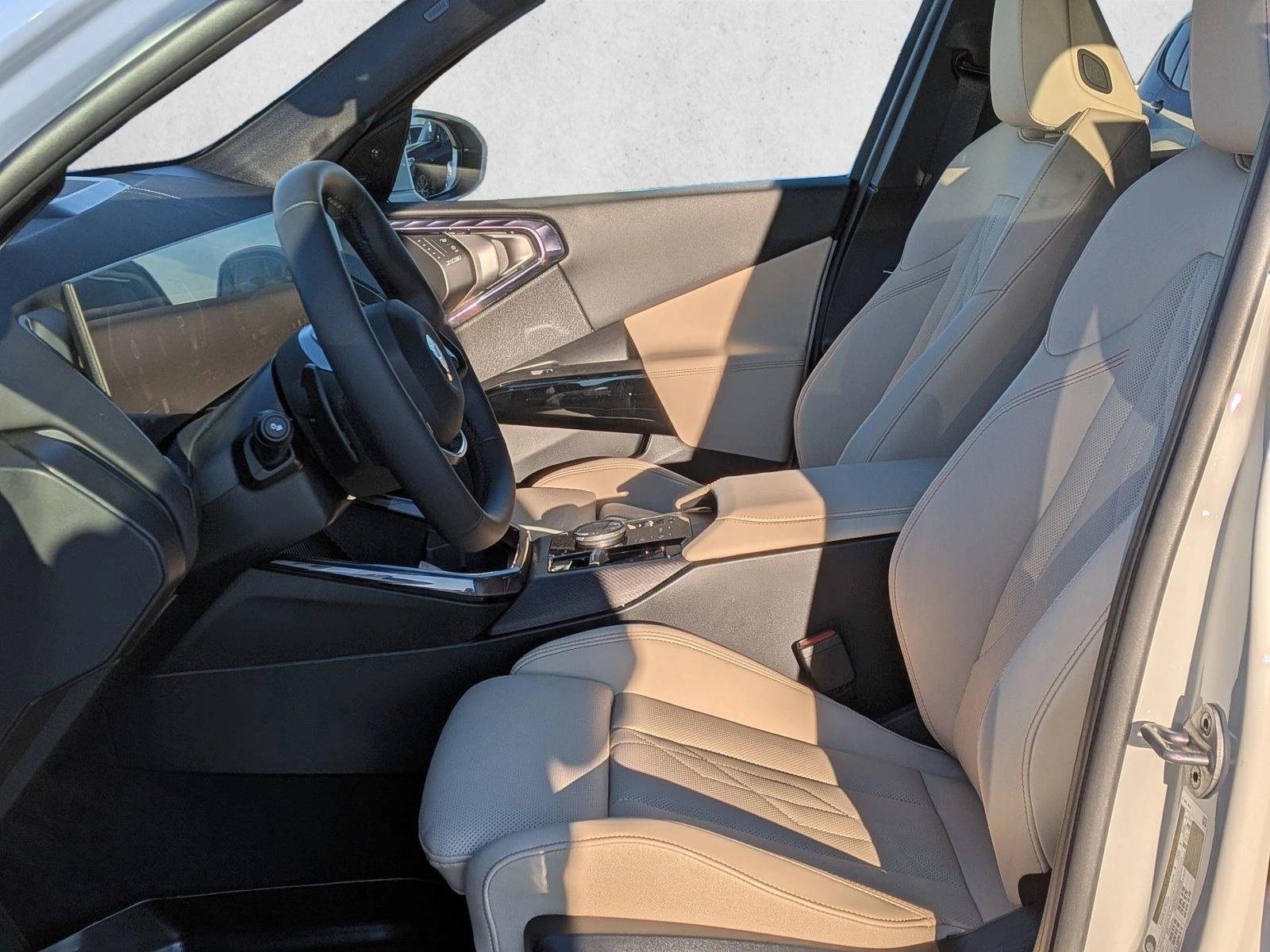 Used 2026 Alpine White BMW 30 xDrive image 4