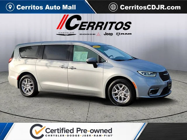 2023 Chrysler Pacifica Touring L