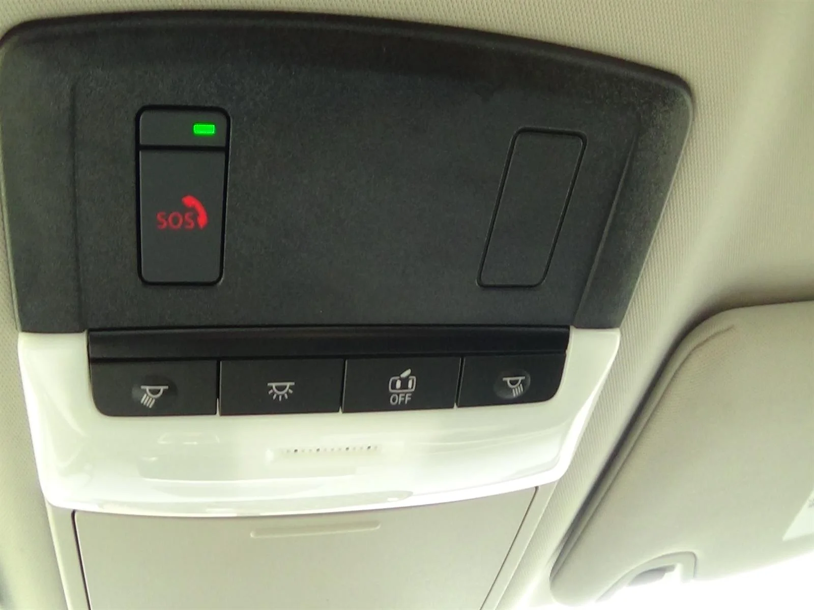 Certified Used 2025 Glacier White (qak) Nissan 2.5 SV image 28