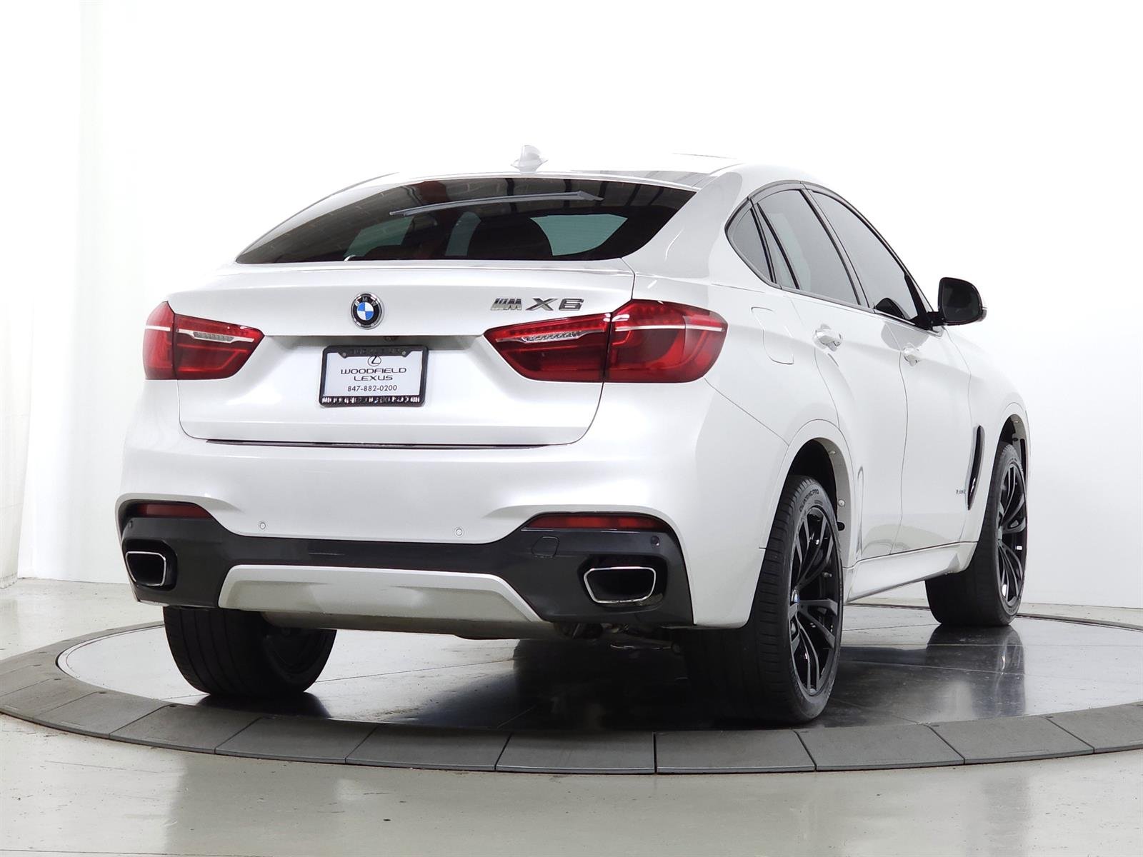 Used 2019 White BMW xDrive35i image 11