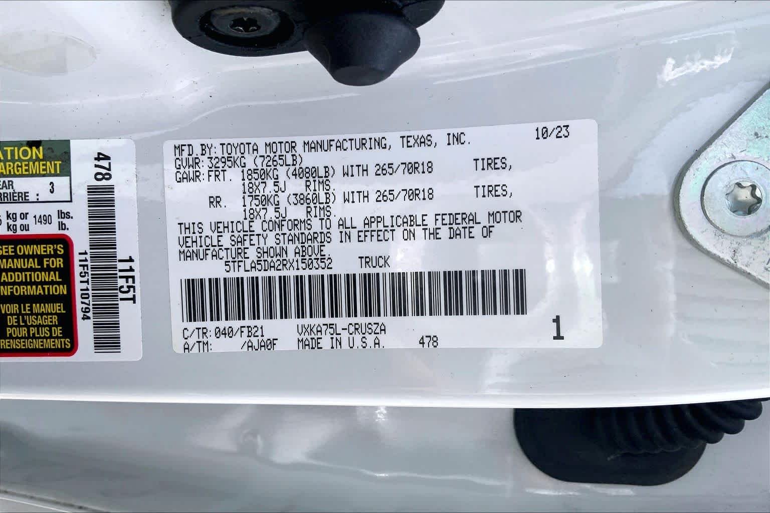 Used 2024 Ice Cap Toyota SR5 image 33