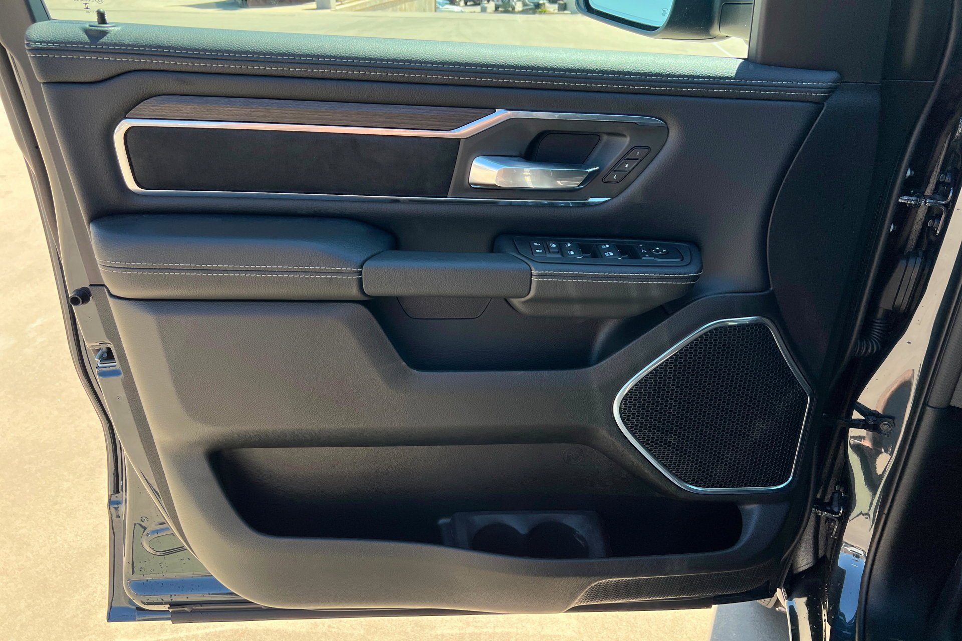 New 2026 Forged Blue Metallic Exterior Paint RAM Laramie image 15